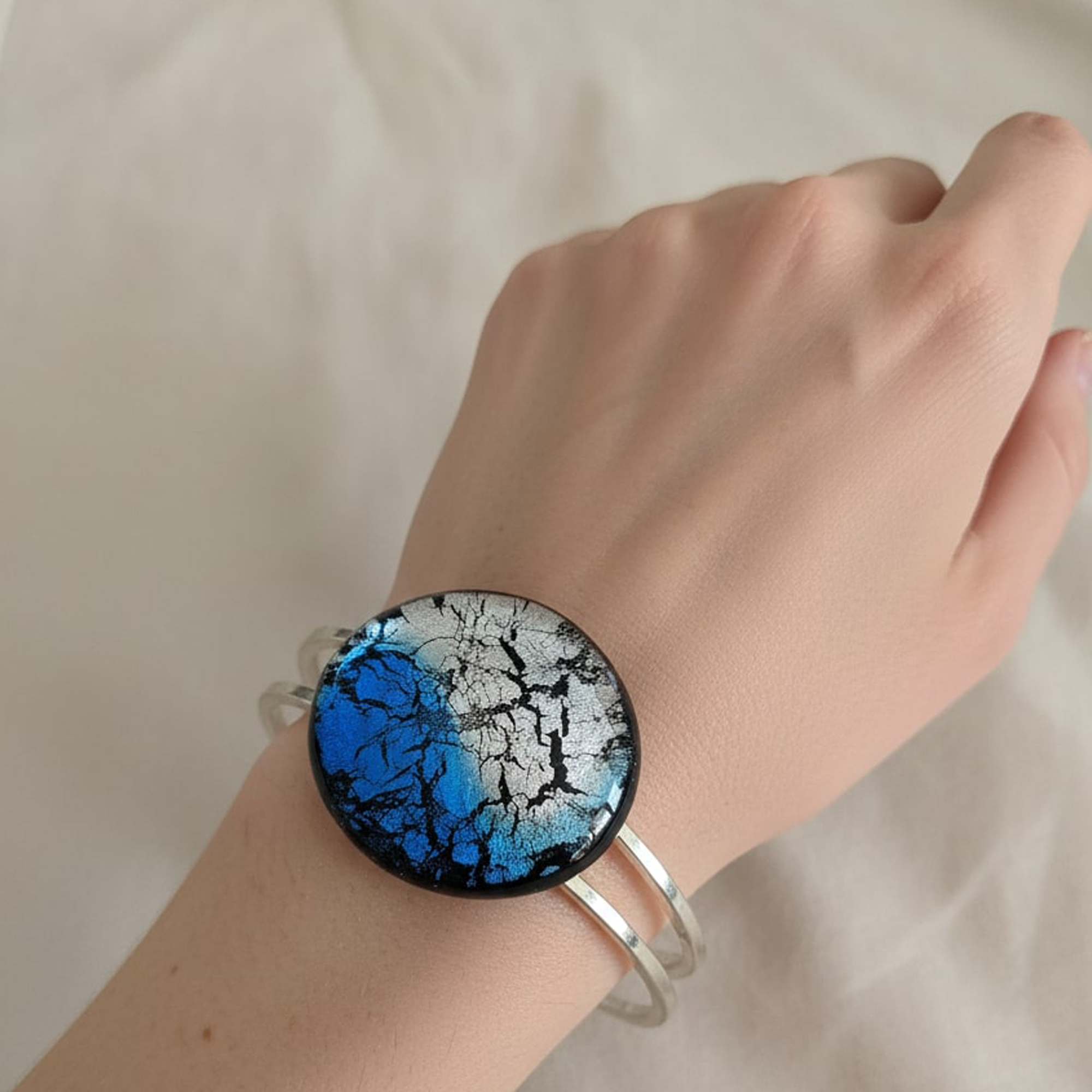 Midnight Scharnierspange Unikat GHU356